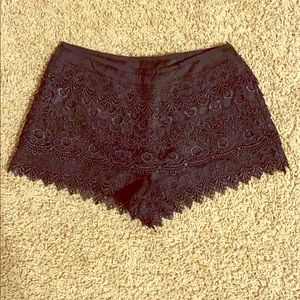 Lacey black shorts 🖤